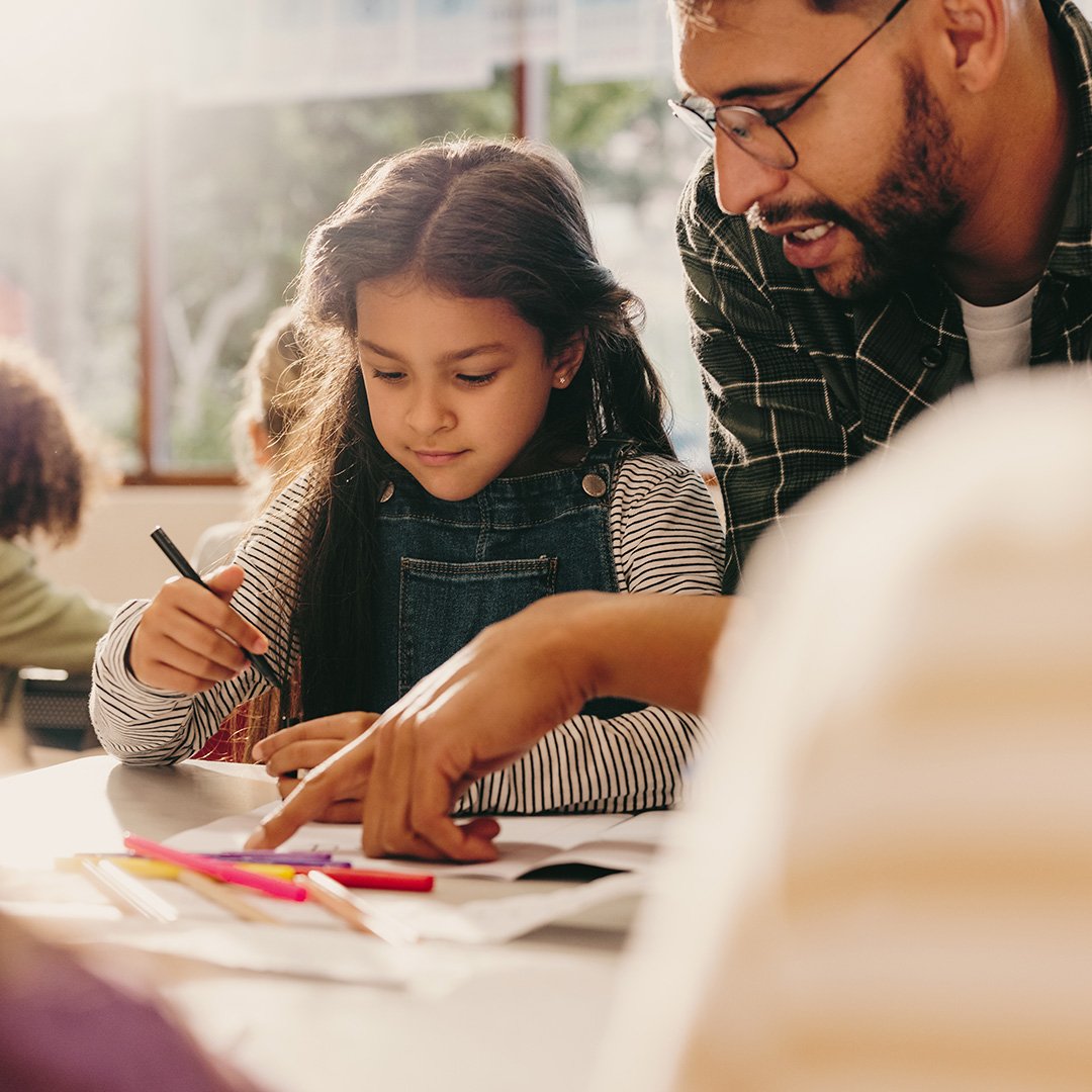 working-together-at-desk