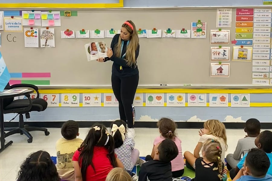 Shaping the Future – Alejandra Maria Díaz